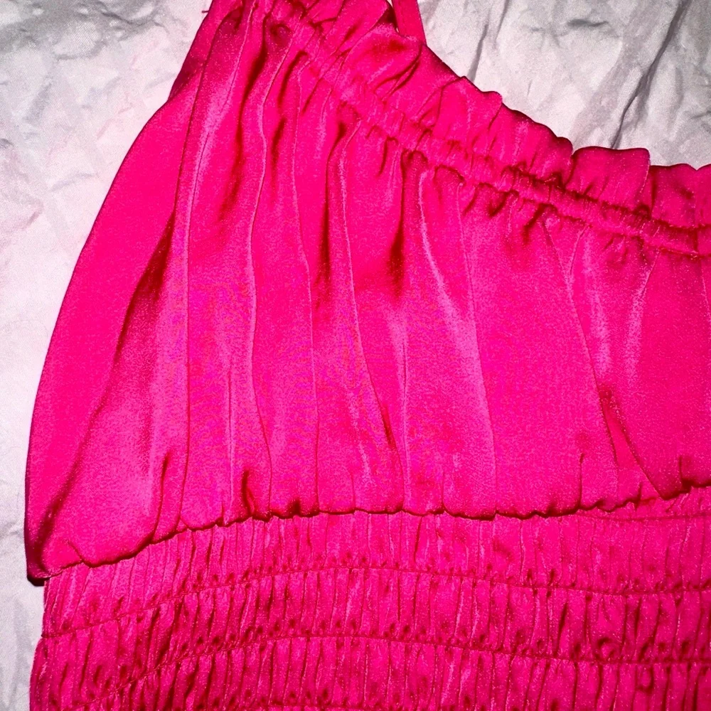 Pink Ruched Tank Top - Picture 3 of 4